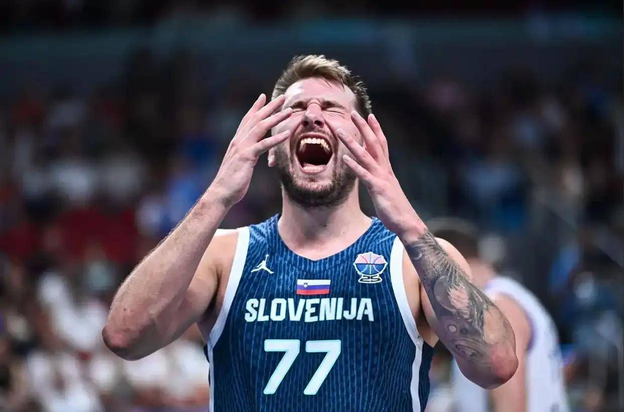 雷速-包含东契奇连续十五场比赛得分超过爆冷，切尔西不断突破！比赛高潮迭起的词条