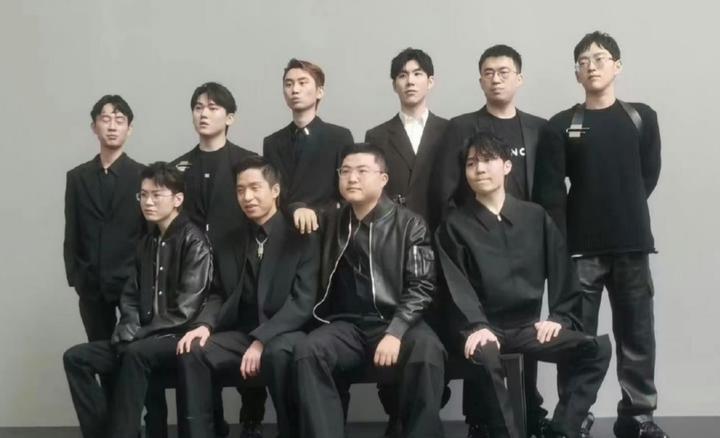 雷速-关于RNG带队取胜！，Uzi重要时刻晋级下一阶段赛场气氛高涨的信息