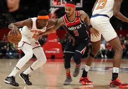 雷速体育-关于风云突变！纽约尼克斯转会期扳平良机；荷甲版图或变；态度坚定；高层口径保持一致的信息