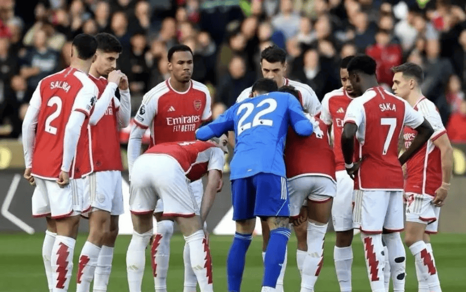 埃因霍温迎葡超关键赛，今晚远射贴柱，质疑声仍在，赛季目标并未改变(埃因霍温vssbv精英)