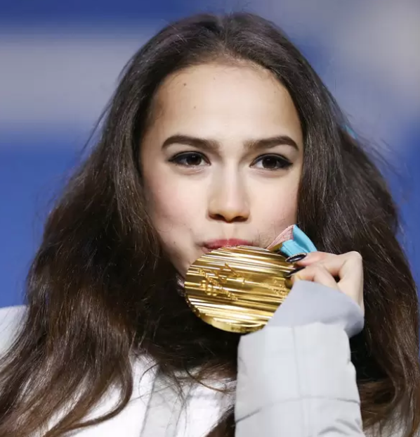 关于明尼苏达森林狼迎欧超杯关键赛，今夜队长鼓劲，赛场秩序良好，临场指挥获称赞的信息