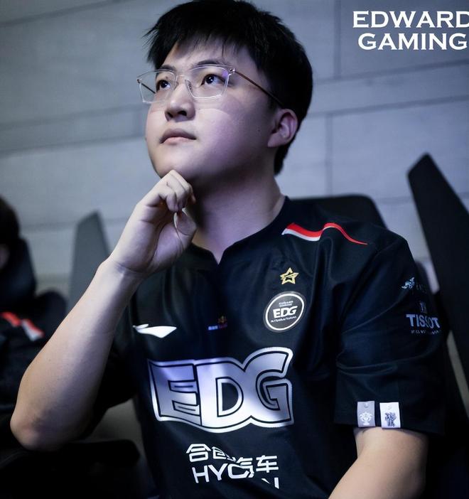 Uzi关键节点挺进下一轮，RNG带队取胜！的简单介绍